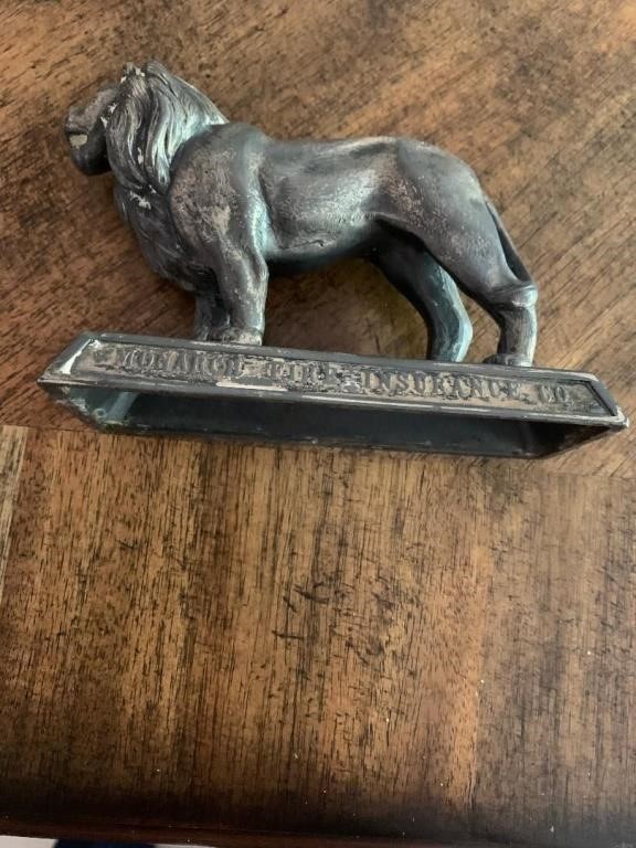 Advertising, Paperweight